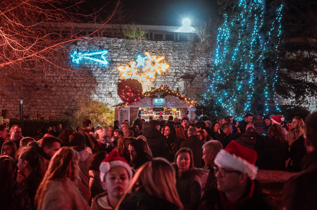 ‘Samo sretni dani’ i već prvi je takav: Parni valjak otvorio šibensku Adventuru 
