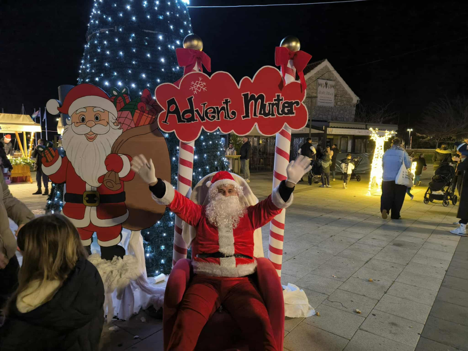 Božićni sajam u Murteru