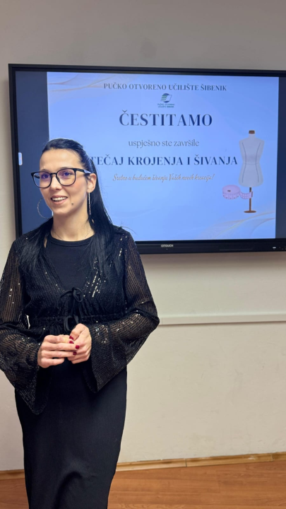 FOTO Uspješno završen tečaj krojenja i šivanja u POU Šibenik, a prijave za novi ciklus već su otvorene