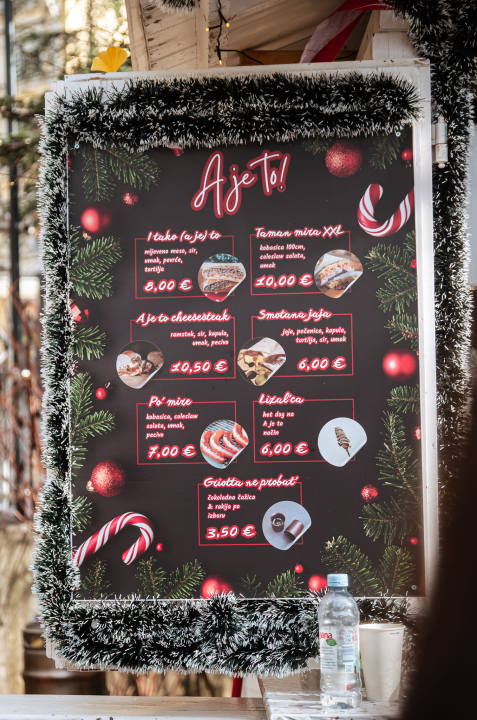 FOTO Idemo do grada: Doživite s nama čaroliju adventskih kućica