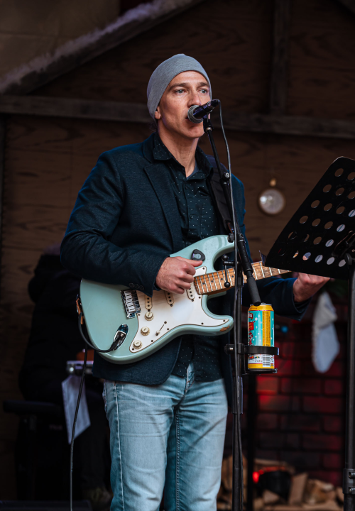 Badnjak u Šibeniku i ove godine uz savršeni soundtrack: Fenixi zapalili park