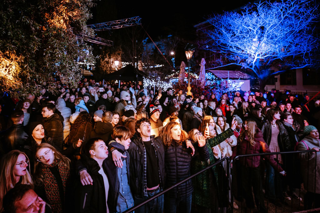 Daleka obala ispunila park: Šibenik plesao uz Deana, Zokija i Jadrana