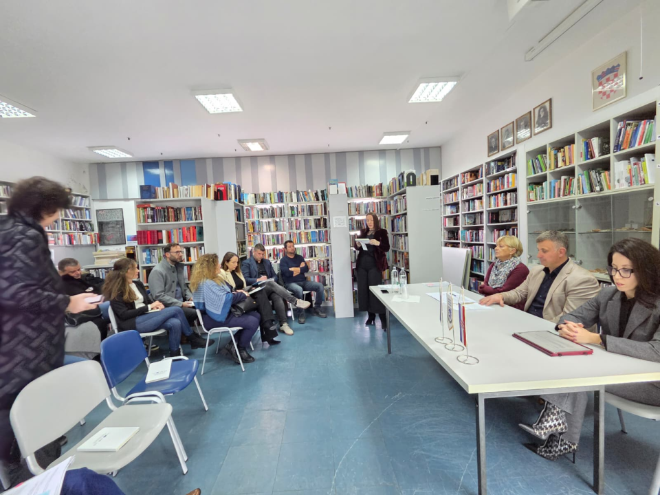 FOTO Održana početna konferencija projekta 'Unaprjeđenje Narodne knjižnice i čitaonice Murter'