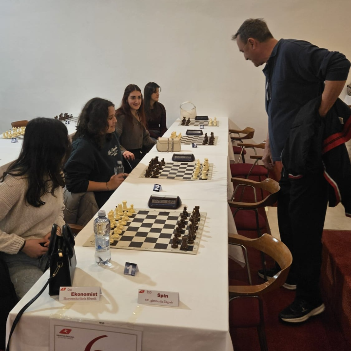 Učenice Ekonomske škole sudjelovale na državnom prvenstvu u šahu