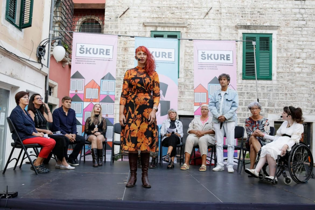 Olja Runjić, književnica, pjesnikinja, dramatičarka i scenaristica koju je rodni Šibenik odredio