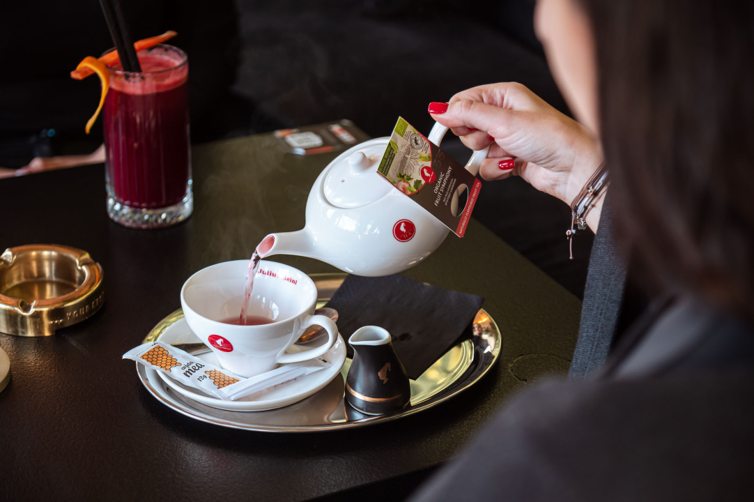 FOTO U Mozartu zaplešite uz Daleku obalu, a opustite se uz Paint & Wine!