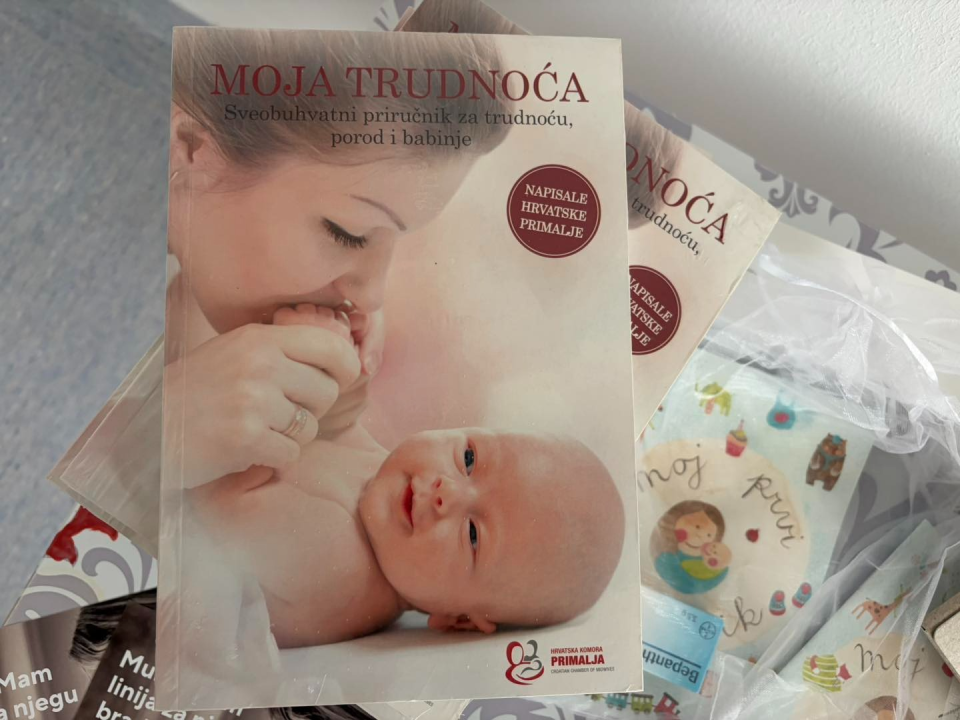 Kninska bolnica obilježila Dan primalja 