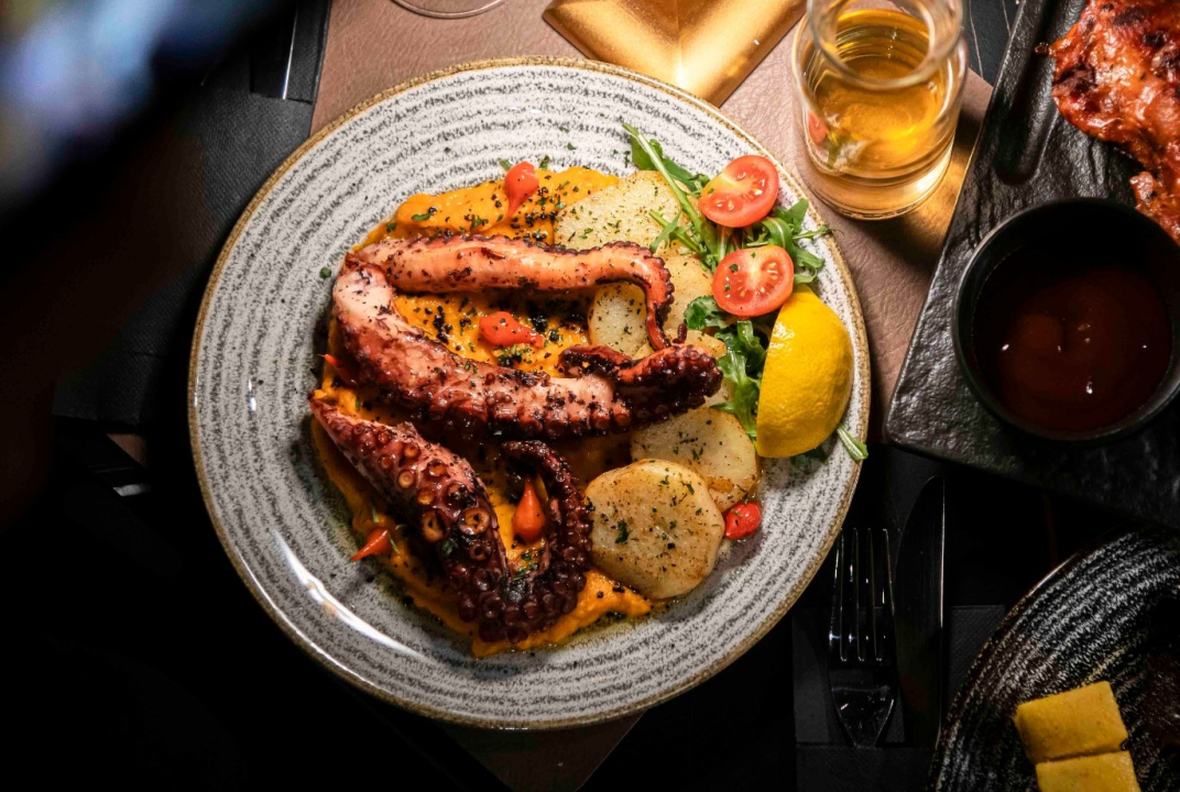 FOTO Tražite siguran posao? Leonardo BBQ & More širi svoj tim!