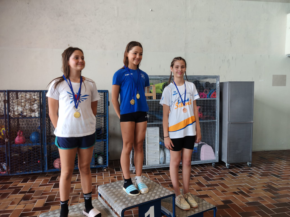 FOTO Najmlađim plivačima Šibenika 10 medalja na splitskoj otvorenoj ligi