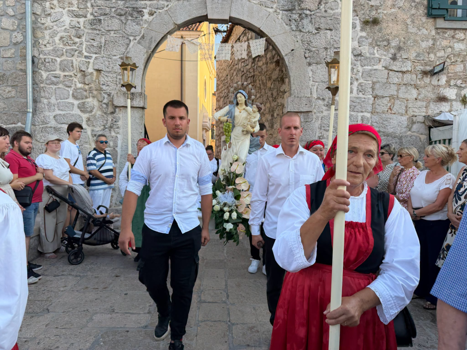 Župa Pirovac proslavila blagdan Gospe Karmelske