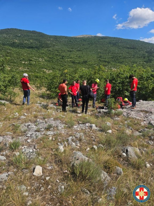 Već četvrti dan šibenski HGSS-ovci tragaju za ženom na Kapriju, jučer spašavali planinarku s Dinare