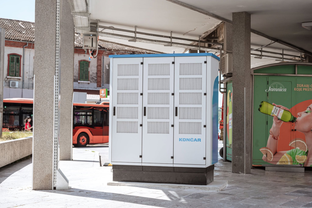 FOTO Punionice spremne, šibenski električni busevi kasne zbog zatvaranja Hormuza 