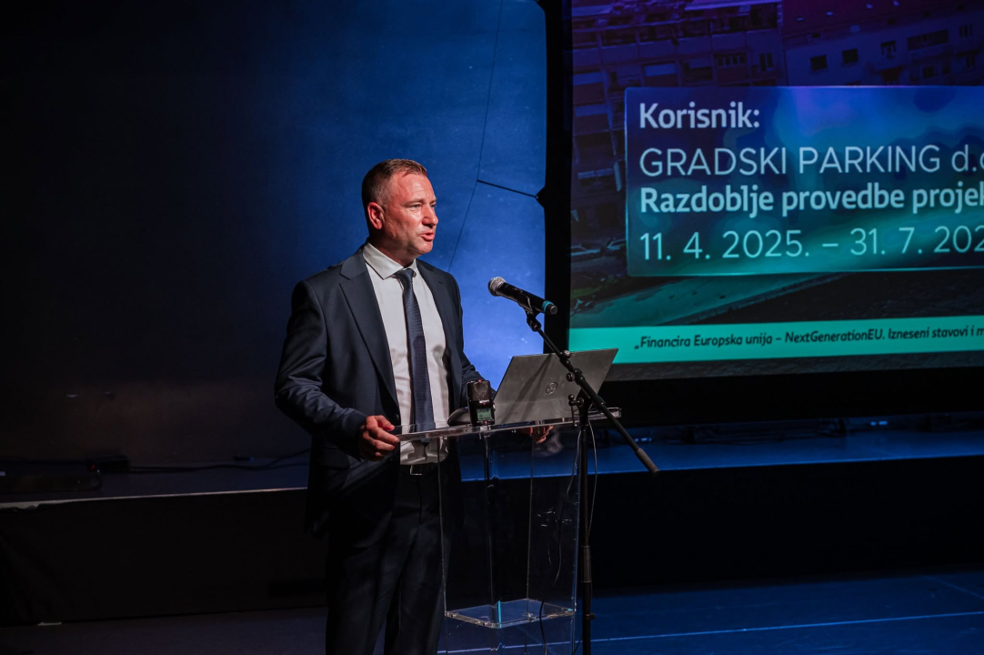 FOTO Punionice spremne, šibenski električni busevi kasne zbog zatvaranja Hormuza 