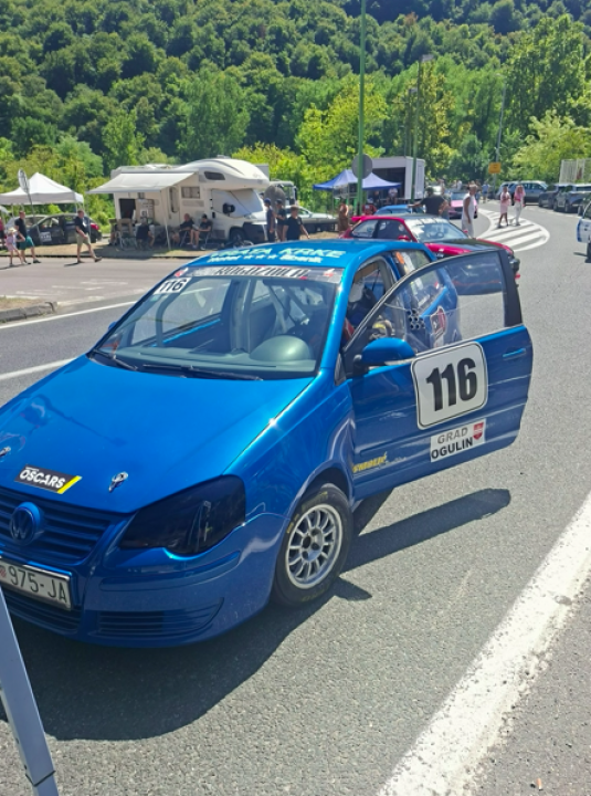 FOTO Vozači Rogoznice odlični na 'Nagradi Cazina', u povijesnim vozilima prvo mjesto ekipno i pojedinačno