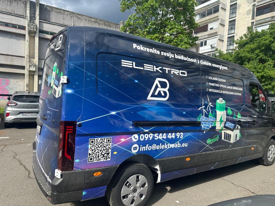 FOTO Uz šibensku tvrtku Elektro AB prijavite se na poticaje za ugradnju solarnih elektrana! 