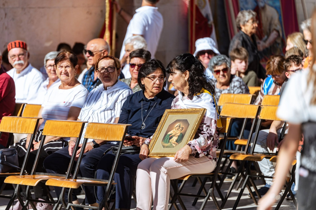Šibenik proslavio svog zaštitnika: Održana svečana procesija i misa povodom blagdana sv. Mihovila
