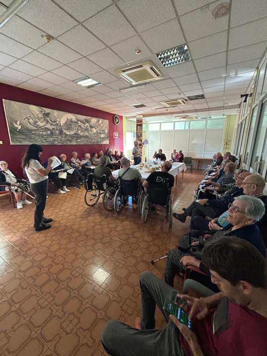Pjesmom i druženjem u Cvjetnom domu obilježili Međunarodni dan starijih osoba
