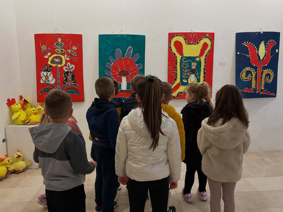 U Krševanu otvorena izložba 'Prilozi za Muzej dječjeg likovnog stvaralaštva'