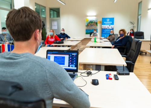 Fotografija 7 - Završen projekt 'Putokaz do boljeg sutra'