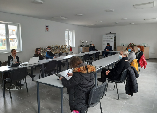 Fotografija 13 - Završen projekt 'Putokaz do boljeg sutra'