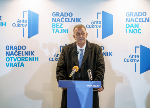 Ante Cukrov (HDZ) održao je presicu točno u ponoć, evo što je time htio poručiti Vodičanima