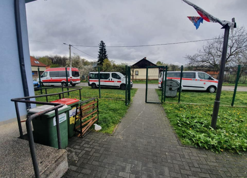 Fotografija 2 - Volonteri vodičkog Crvenog križa  odvojili svoje vrijeme za druge i pet dana pomagali stradalima u potresu