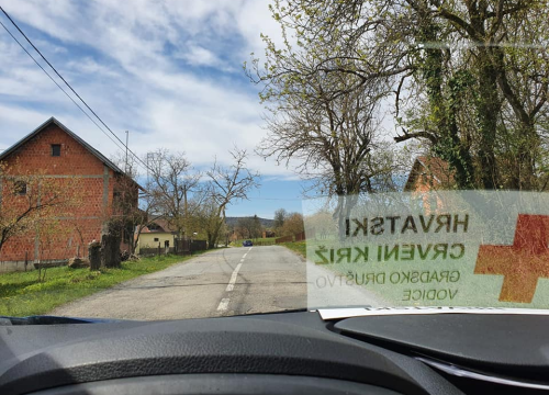 Fotografija 9 - Volonteri vodičkog Crvenog križa  odvojili svoje vrijeme za druge i pet dana pomagali stradalima u potresu