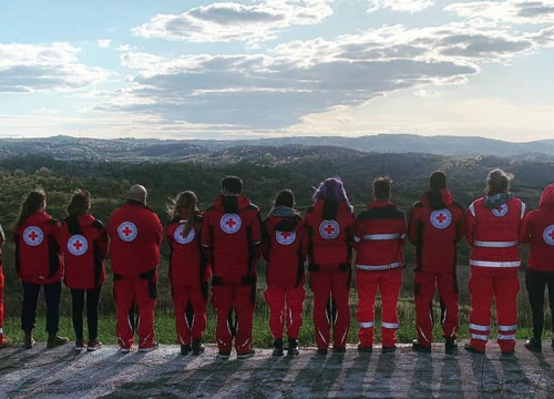 Volonteri vodičkog Crvenog križa  odvojili svoje vrijeme za druge i pet dana pomagali stradalima u potresu