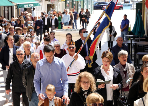 Fotografija 5 - Našašće svetog Križa proslavljeno svetom misom i procesijom kroz Vodice