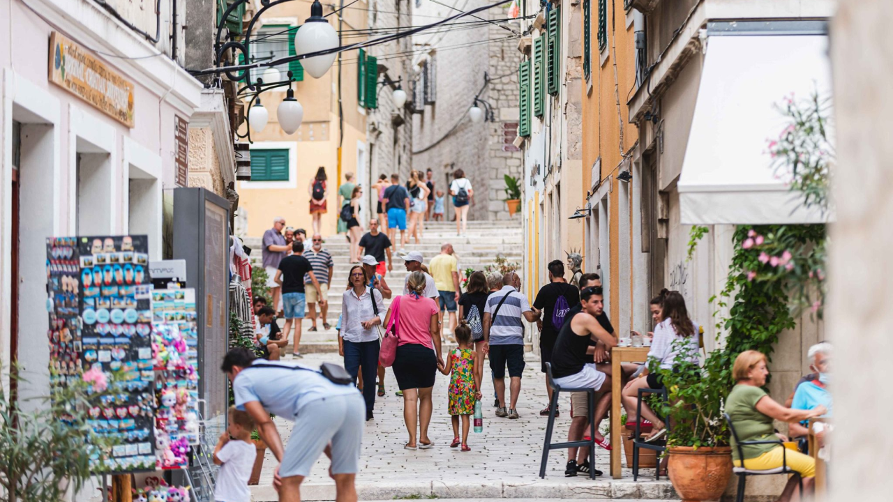 U Šibeniku 324 apartmana manje nego prije korone: Zbog izostanka ovakvih prizora, sve više iznajmljivača odustaje od turizma