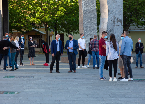 Vrh županijskog HDZ-a na druženju u Kninu: 'Idemo graditi budućnost'