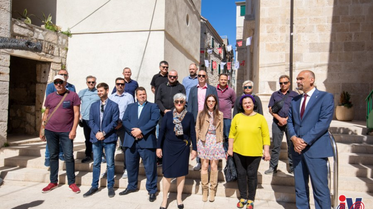 Vodička oporba tvorit će većinu u Gradskom vijeću, daju podršku Sanji Radin Mačukat za gradonačelnicu i Jeliću za župana