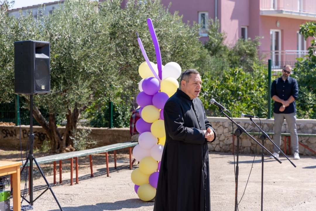 Župan Jelić posjetio OŠ Vodice, najmlađima poručio: 'Počinje najljepše i najuzbudljivije razdoblje vašeg života'