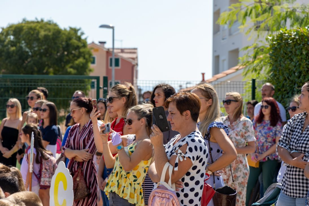 Župan Jelić posjetio OŠ Vodice, najmlađima poručio: 'Počinje najljepše i najuzbudljivije razdoblje vašeg života'