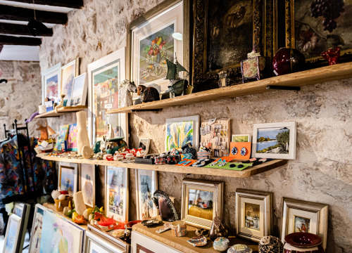 U centru grada pronađite sreću u obliku najljepših umjetnina!