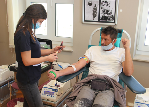 Fotografija 6 - Održana listopadska akcija u Vodicama: Robert Pašara devedeseti put darovao krv