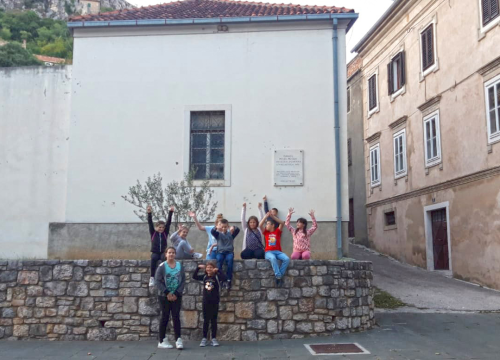 Fotografija 5 - Kroz program radionica djeca iz Knina upoznala rad začetnika nacionalne arheologije