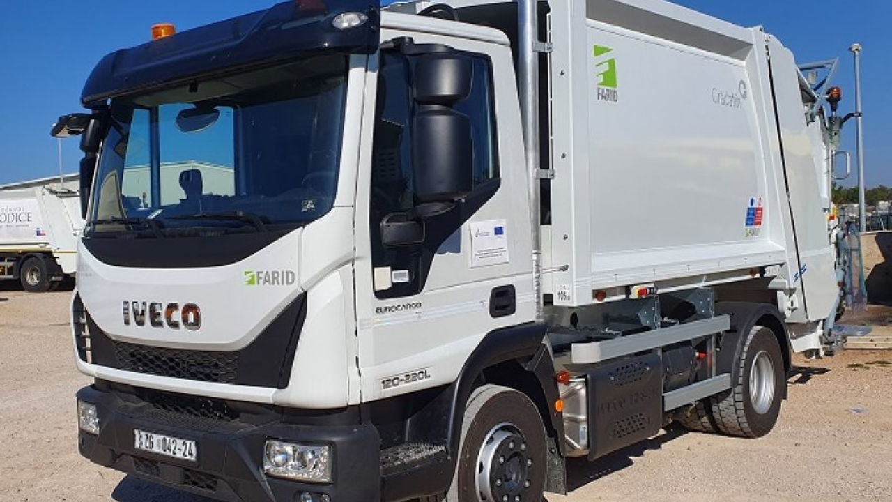 Tvrtka Leć nabavila novo specijalno komunalno vozilo za odvojeno sakupljanje komunalnog otpada