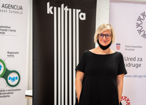 Fotografija 4 - Okrugli stol o programima EU za razvoj kulture i civilnog društva regija: 'Europski su nam fondovi prirodno stanje'