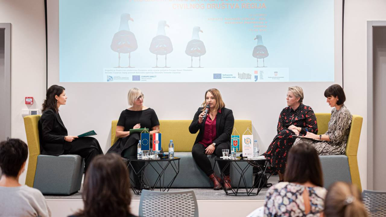 Okrugli stol o programima EU za razvoj kulture i civilnog društva regija: 'Europski su nam fondovi prirodno stanje'