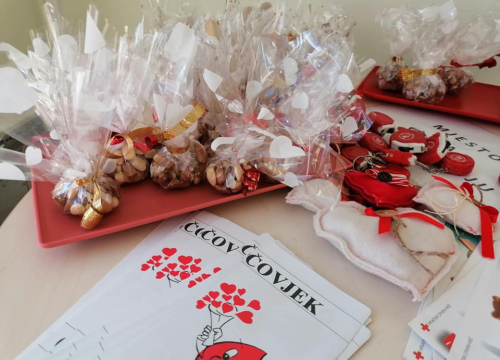 Fotografija 7 - Posljednja akcija darivanja krvi za ovu godinu: 56 Vodičana odazvalo se pozivu Crvenog križa