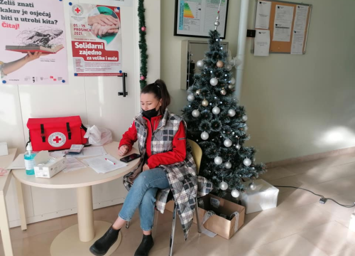 Fotografija 8 - Posljednja akcija darivanja krvi za ovu godinu: 56 Vodičana odazvalo se pozivu Crvenog križa