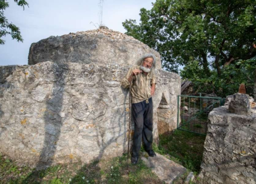 Preminuo je vodički umjetnik Nikola Mihić Martinelo - Robinzon iz Gradeja