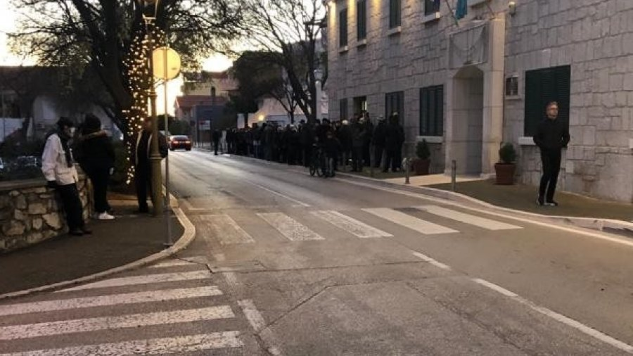 U petak cijepljenje protiv covida u maloj vijećnici u Vodicama