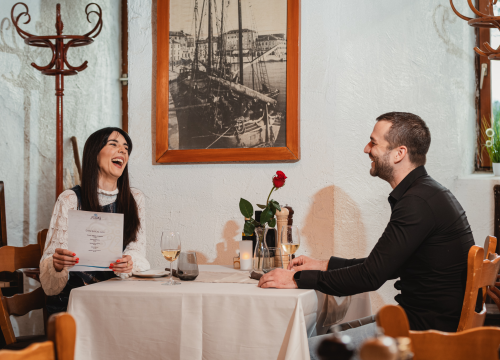 Provedite Valentinovo uz super spizu i živu glazbu u taverni Kula!