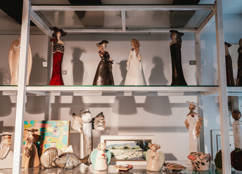 Fotografija 11 - Galerija Juraj Dalmatinac u povodu Dana žena časti popustom na dizajnersku odjeću te Murtićeve i Vežine umjetnine