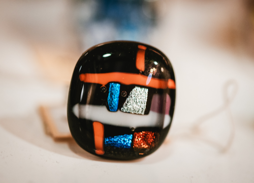 Fotografija 22 - Galerija Juraj Dalmatinac u povodu Dana žena časti popustom na dizajnersku odjeću te Murtićeve i Vežine umjetnine