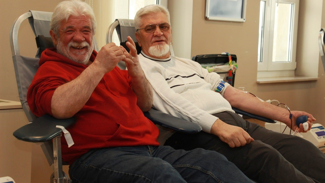 U Vodicama prikupljene 52 doze: Petra Vučak i Petar Vidić prvi put darovali krv