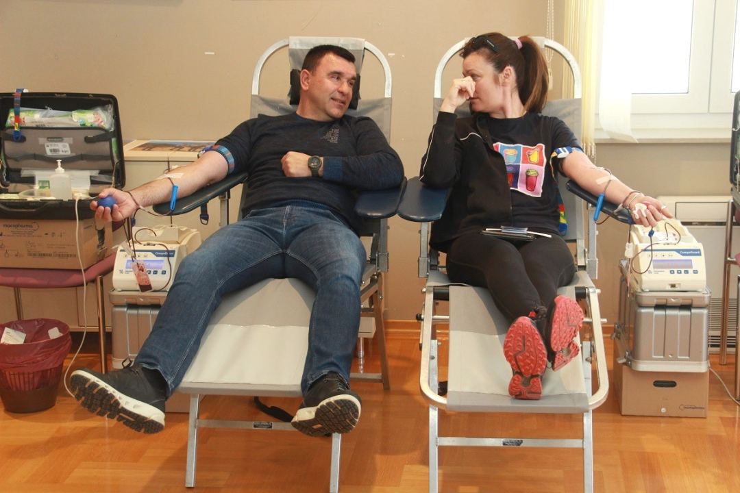 U Vodicama prikupljene 52 doze: Petra Vučak i Petar Vidić prvi put darovali krv