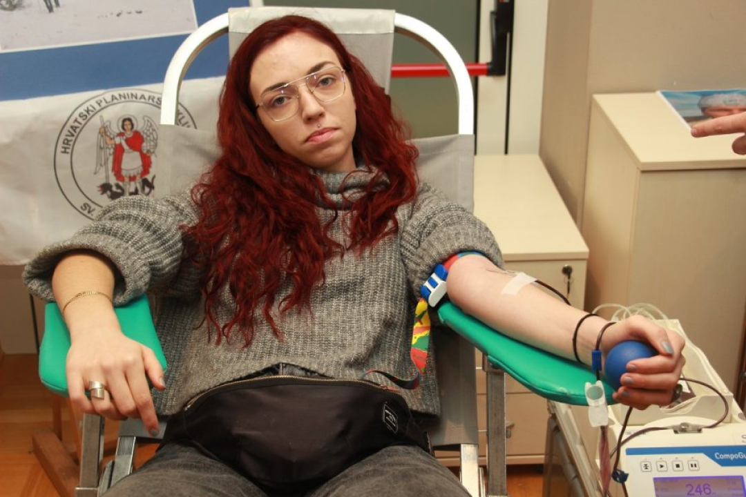 U Vodicama prikupljene 52 doze: Petra Vučak i Petar Vidić prvi put darovali krv